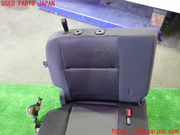 1UPJ-9235177235]セレナ(GFC27)右3列目シート 中古_2
