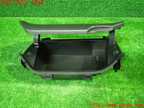 1UPJ-9235177841]セレナ(GFC27)小物入れ1 中古_2