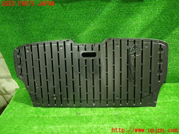 1UPJ-9235177771]セレナ(GFC27)ラゲッジトレイ1 中古_2