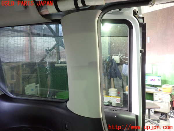 1UPJ-9235177680]セレナ(GFC27)左リアピラートリム 中古_2