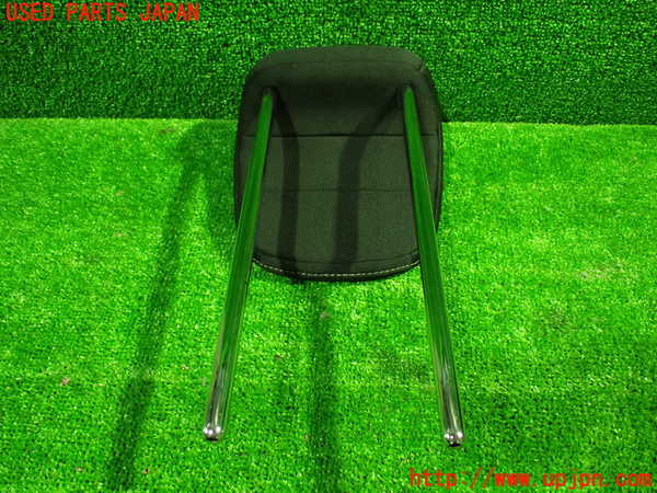 1UPJ-9235177240]セレナ(GFC27)右3列目ヘッドレスト 中古_3