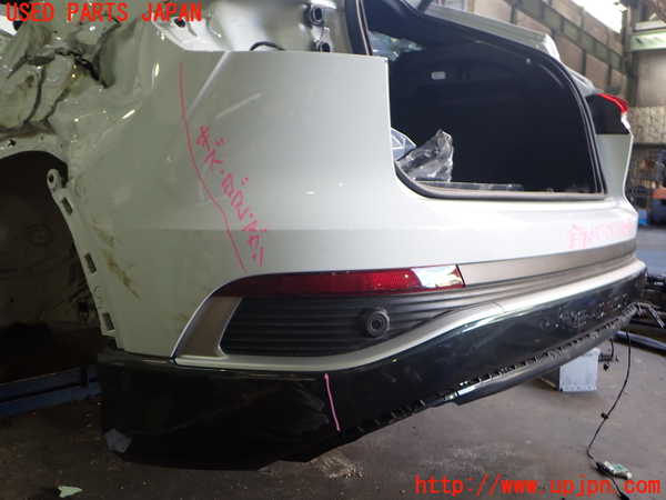 2UPJ-9235181610]アウディ・Q4 スポーツバック e-tron(FZEBJ)リアバンパー (ジャンク品) 中古_3