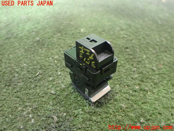 2UPJ-9235186245]アウディ・Q4 スポーツバック e-tron(FZEBJ)左前パワーウィンドウスイッチ 中古_2