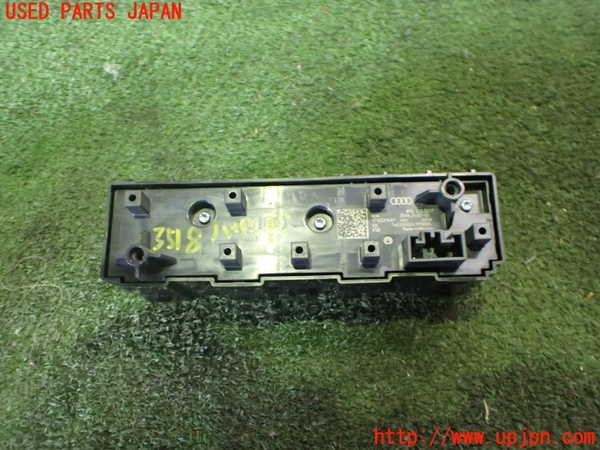 2UPJ-9235186290]アウディ・Q4 スポーツバック e-tron(FZEBJ)ハザードスイッチ 中古_2