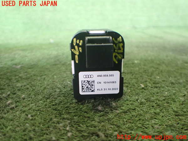 2UPJ-9235186280]アウディ・Q4 スポーツバック e-tron(FZEBJ)ミラースイッチ 中古_2