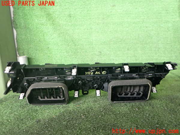 2UPJ-9235187526]アウディ・Q4 スポーツバック e-tron(FZEBJ)エアコン吹き出し口1 (左) 中古_2