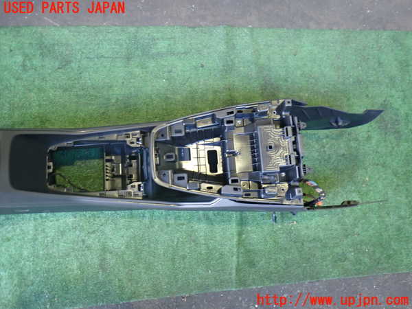 2UPJ-9235187540]アウディ・Q4 スポーツバック e-tron(FZEBJ)センターコンソール 中古_3