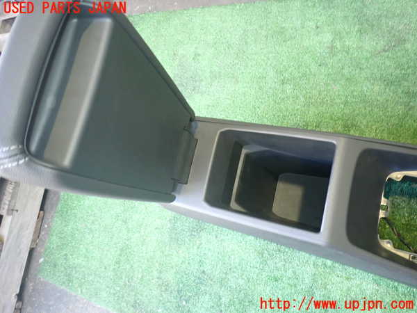 2UPJ-9235187540]アウディ・Q4 スポーツバック e-tron(FZEBJ)センターコンソール 中古_4