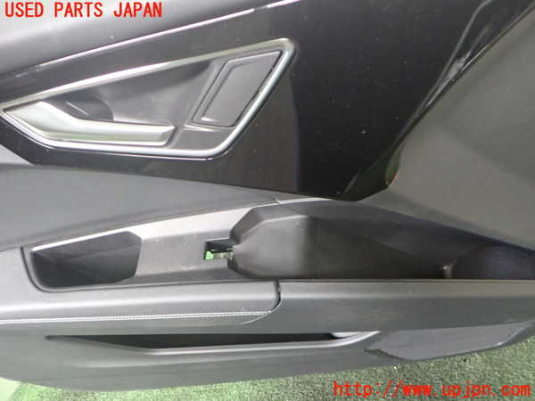 2UPJ-9235181264]アウディ・Q4 スポーツバック e-tron(FZEBJ)左前ドア内張り 中古_2