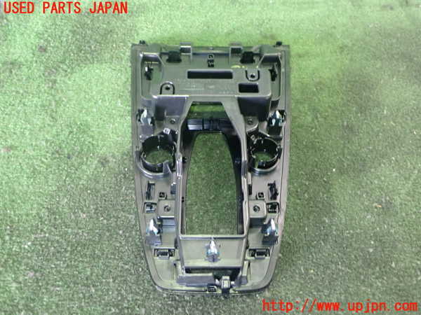 2UPJ-9235187691]アウディ・Q4 スポーツバック e-tron(FZEBJ)内装トリム類1 中古_2