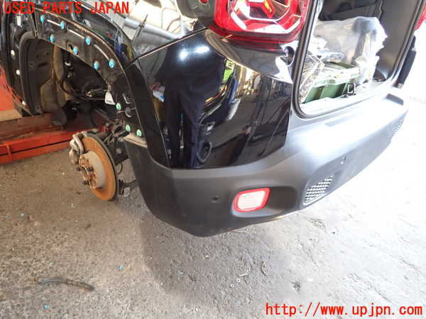 2UPJ-9235191610]ジープ・レネゲード(BV13PM)リアバンパー 中古_2