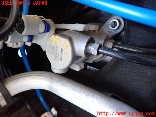 2UPJ-9235194050]ジープ・レネゲード(BV13PM)ブレーキマスターシリンダー 中古_3