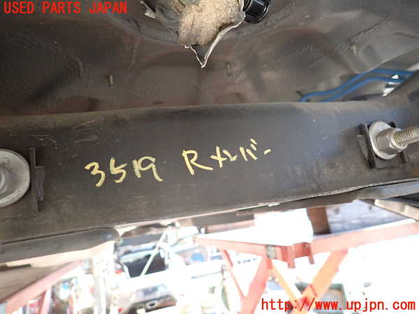 2UPJ-9235195295]ジープ・レネゲード(BV13PM)リアメンバー 中古_2