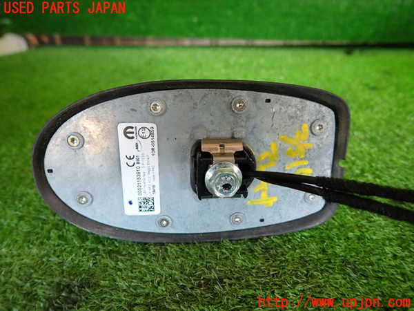 2UPJ-9235196550]ジープ・レネゲード(BV13PM)アンテナ 中古_3