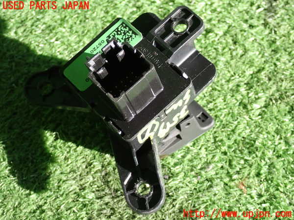 2UPJ-9235196306]ジープ・レネゲード(BV13PM)スイッチ1 (パーキング) 中古_2