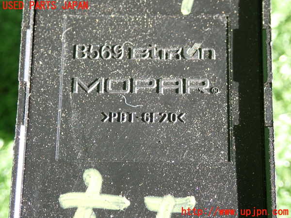 2UPJ-9235196240]ジープ・レネゲード(BV13PM)右前パワーウィンドウスイッチ 中古_3