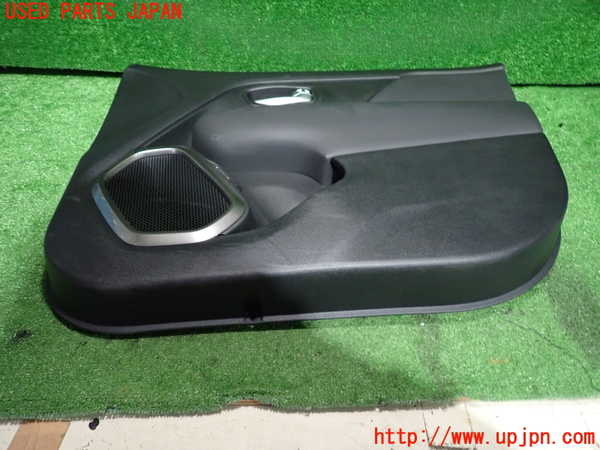 2UPJ-9235191234]ジープ・レネゲード(BV13PM)右前ドア内張り 中古_5