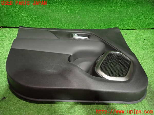 2UPJ-9235191264]ジープ・レネゲード(BV13PM)左前ドア内張り 中古_5