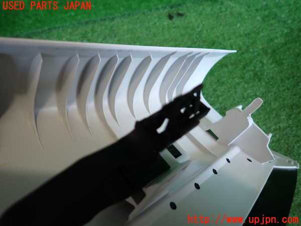 2UPJ-9235197655]ジープ・レネゲード(BV13PM)右フロントピラートリム 中古_3