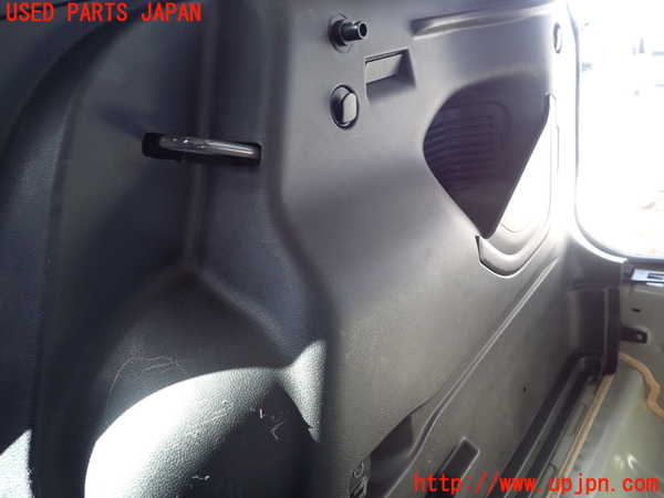 2UPJ-9235197675]ジープ・レネゲード(BV13PM)右リアピラートリム 中古_5