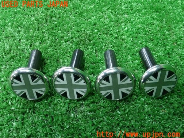 3UPJ=9235200631]BMW ミニ(MINI)クーパー エッセンシャルトリム(XU15MW F55)純正 ドアロックピン ブラックユニオンジャック 中古_2