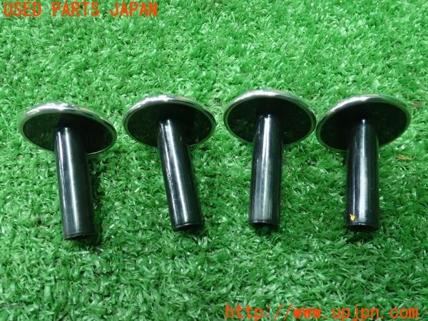 3UPJ=9235200631]BMW ミニ(MINI)クーパー エッセンシャルトリム(XU15MW F55)純正 ドアロックピン ブラックユニオンジャック 中古_3