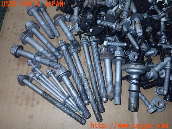 3UPJ=9235200720]BMW ミニ(MINI)クーパー エッセンシャルトリム(XU15MW F55)ネジ・ナット・ステー類 セット ジャンク_3