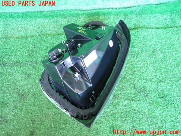 2UPJ-9235201530]BMW ミニ(MINI)クーパー(XU15MW)右テールランプ 中古 （F55）_2