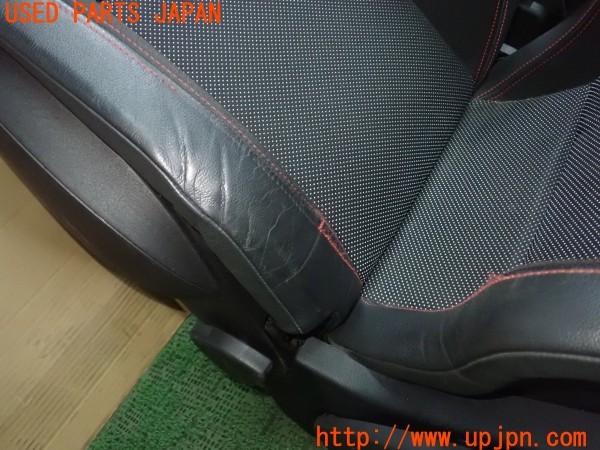 3UPJ=9235210609]ルノー メガーヌR.S.(ルノー・スポール)(DZF4R)純正 RECARO レカロ シートセット 運転席 助手席 レール付き 中古_2