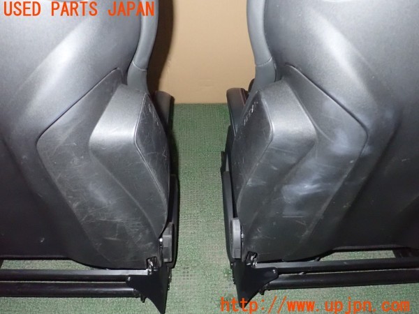 3UPJ=9235210609]ルノー メガーヌR.S.(ルノー・スポール)(DZF4R)純正 RECARO レカロ シートセット 運転席 助手席 レール付き 中古_5