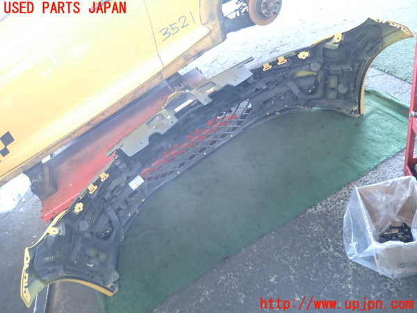 2UPJ-9235211010]ルノー・メガーヌ R.S.(ルノー・スポール)(DZF4R)フロントバンパー 中古_5