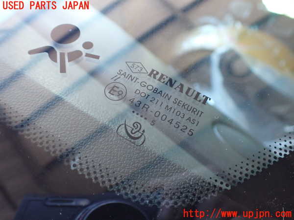 2UPJ-9235211195]ルノー・メガーヌ R.S.(ルノー・スポール)(DZF4R)フロントガラス (43R-004525) 中古_4