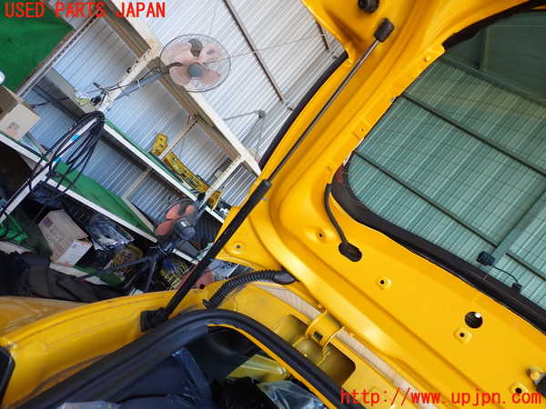 2UPJ-9235211584]ルノー・メガーヌ R.S.(ルノー・スポール)(DZF4R)リアゲートダンパー 中古_2