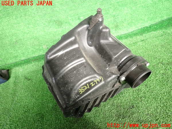 2UPJ-9235212560]ルノー・メガーヌ R.S.(ルノー・スポール)(DZF4R)エアクリーナーボックス 中古_2