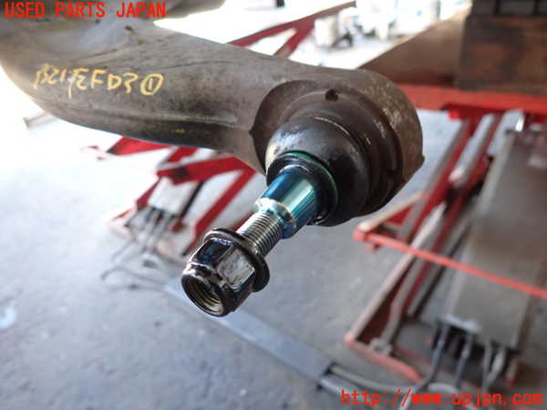 2UPJ-9235215186]ルノー・メガーヌ R.S.(ルノー・スポール)(DZF4R)左フロントロアアーム1 中古_2