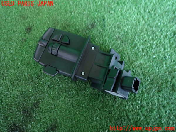 2UPJ-9235216310]ルノー・メガーヌ R.S.(ルノー・スポール)(DZF4R)スイッチ5 中古_2