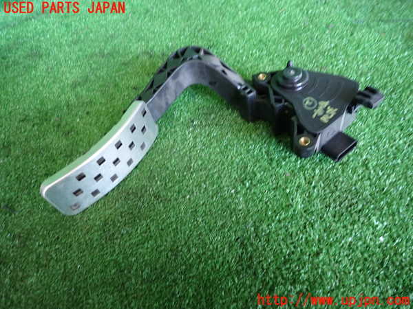 2UPJ-9235216382]ルノー・メガーヌ R.S.(ルノー・スポール)(DZF4R)センサー2 中古_2