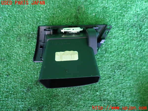 2UPJ-9235217528]ルノー・メガーヌ R.S.(ルノー・スポール)(DZF4R)エアコン吹き出し口3 (左) 中古_2