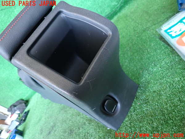 2UPJ-9235217540]ルノー・メガーヌ R.S.(ルノー・スポール)(DZF4R)センターコンソール 中古_5