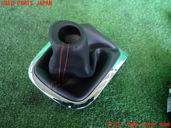 2UPJ-9235217575]ルノー・メガーヌ R.S.(ルノー・スポール)(DZF4R)シフトブーツ 中古_2