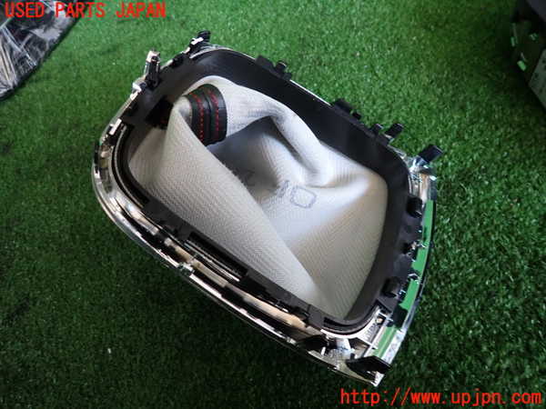 2UPJ-9235217575]ルノー・メガーヌ R.S.(ルノー・スポール)(DZF4R)シフトブーツ 中古_3