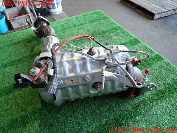 2UPJ-9235222661]CX-5(KF2P)触媒1 中古_2