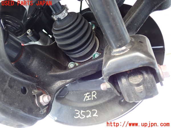 2UPJ-9235224305]CX-5(KF2P)左リアナックルハブ 中古_2