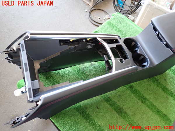2UPJ-9235227540]CX-5(KF2P)センターコンソール 中古_2