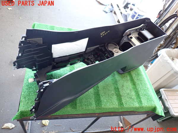 2UPJ-9235227540]CX-5(KF2P)センターコンソール 中古_5