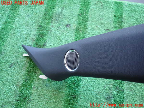 2UPJ-9235227655]CX-5(KF2P)右フロントピラートリム 中古_3