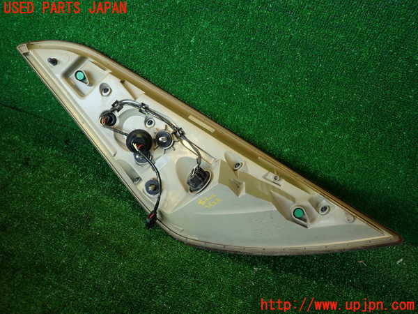 2UPJ-9235231530]プジョー・RCZ(T7R5F02)右テールランプ 中古_2
