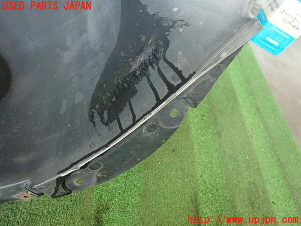 2UPJ-9235231090]プジョー・RCZ(T7R5F02)右前フェンダーライナー 中古_4