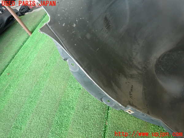 2UPJ-9235231092]プジョー・RCZ(T7R5F02)左前フェンダーライナー 中古_4