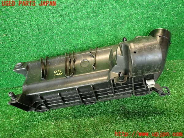 2UPJ-9235232560]プジョー・RCZ(T7R5F02)エアクリーナーボックス 中古_2